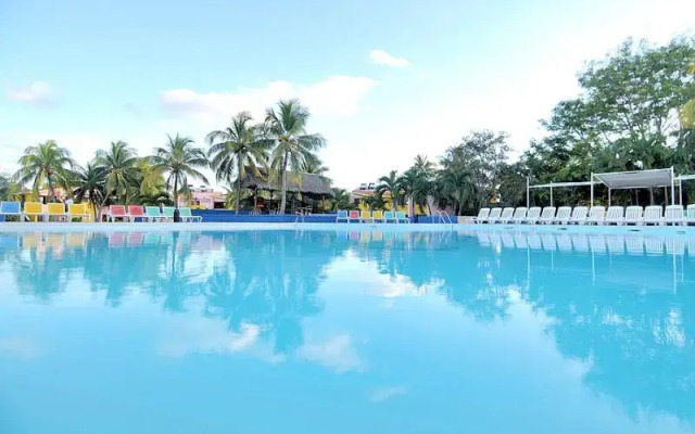 Club Amigo Caracol