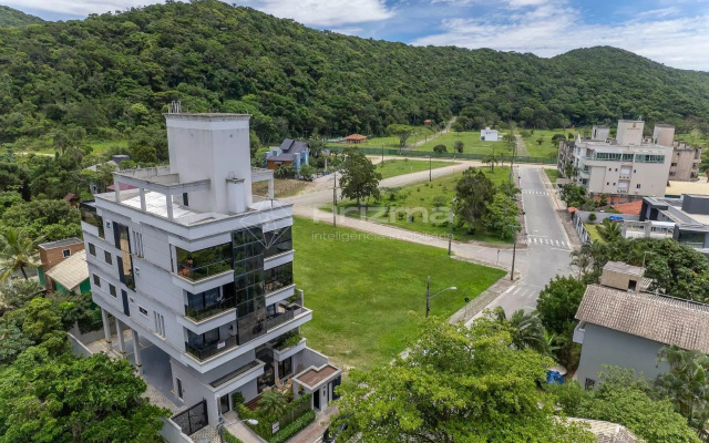 Lindo Apartamento Na Praia De Mariscal Com ótima Localização