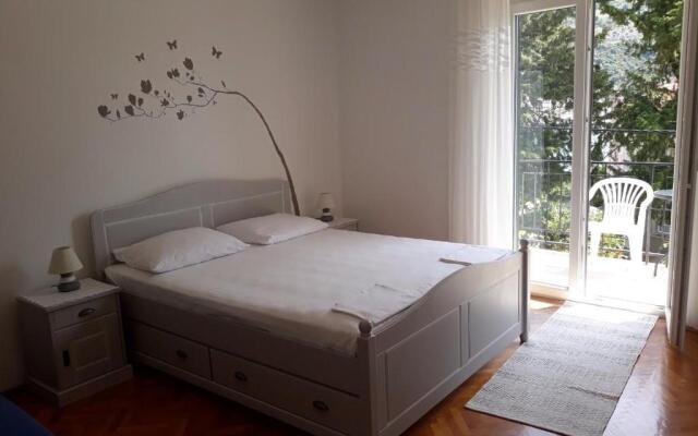 Rooms Sentic
