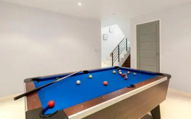 Kamala Beach House - 1 min walk to beach