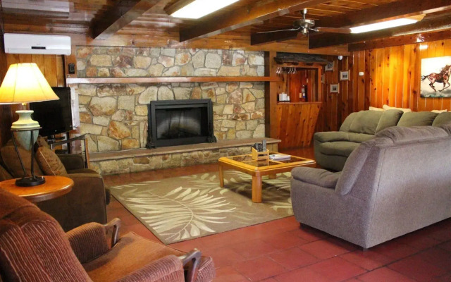 The Kern Lodge