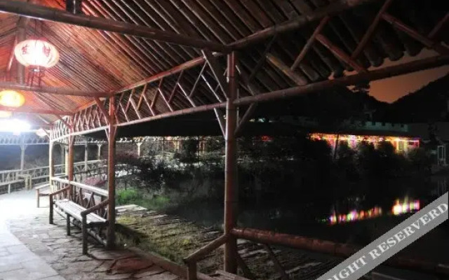 Shangri-La Holiday Manor