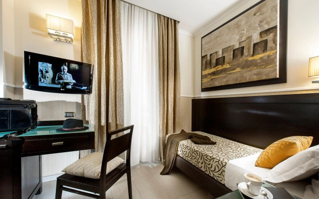 Yes Hotel