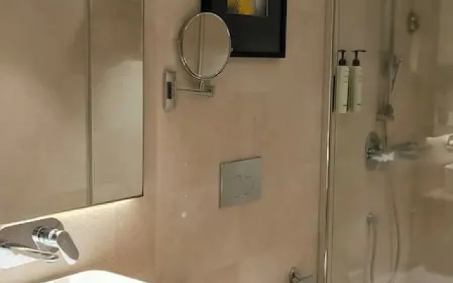 Royal Hometel Suites Dahisar Mumbai