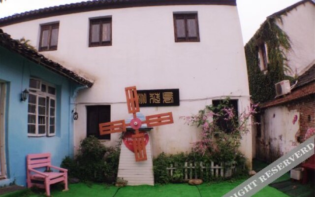 Zhouzhuang Hills International Youth Hostel