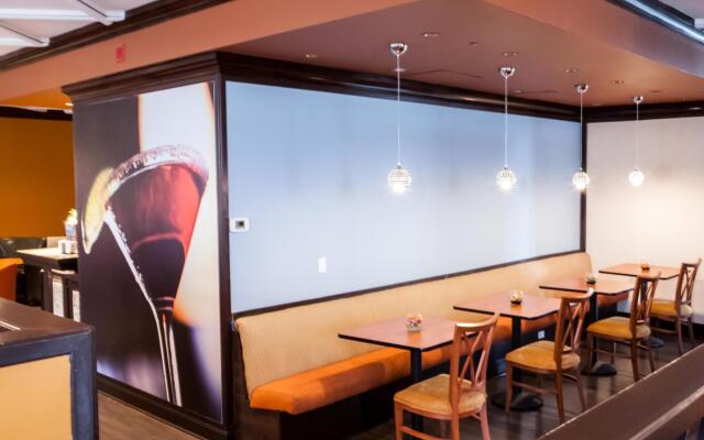 Best Western Premier Toronto Airport Carlingview Hotel