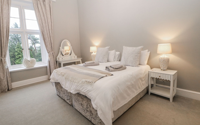 Hallfield Hall