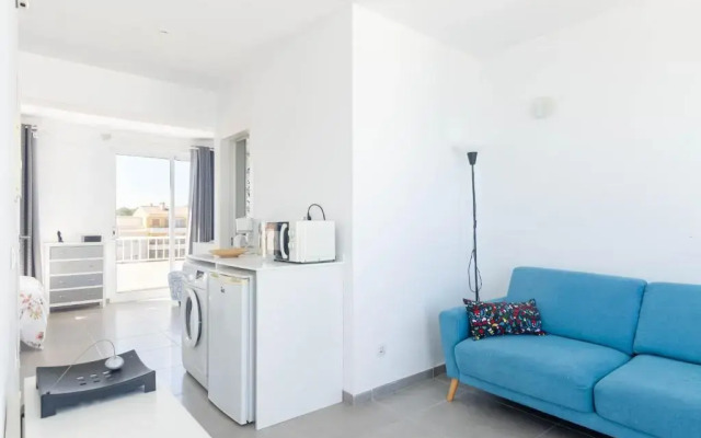 YourHouse Monges sea view Studio