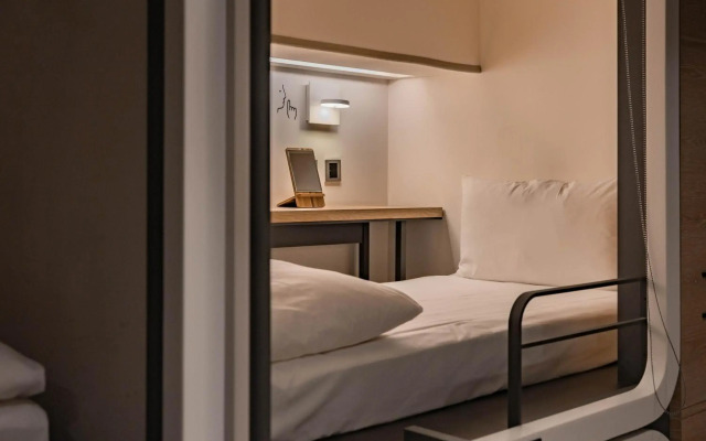Taiwan Youth Hostel & Capsule Hostel