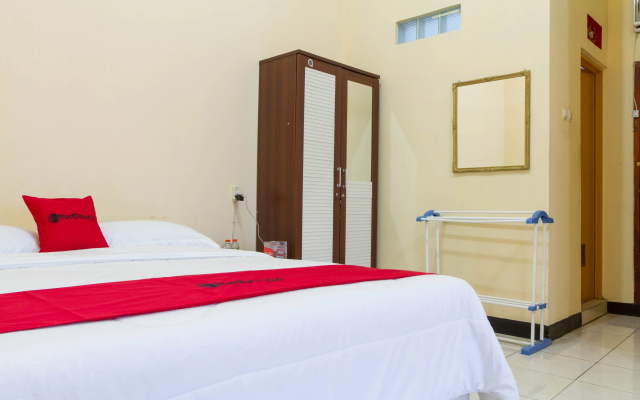 RedDoorz @ Pataruman Garut