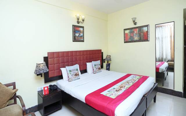 Capital O 1463 Surya Beach Inn