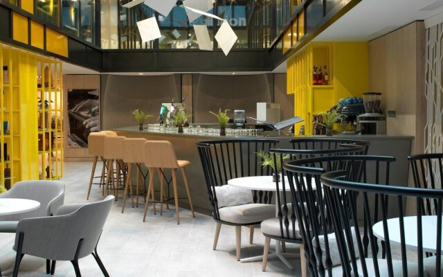 Courtyard by  Marriott Paris Gare de Lyon