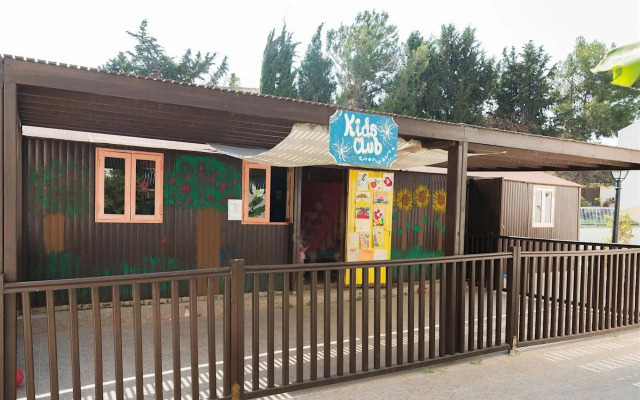 Tsokkos Paradise Village
