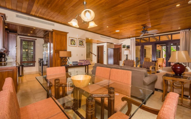 Jet Luxury at Langosta BeachResortVillas