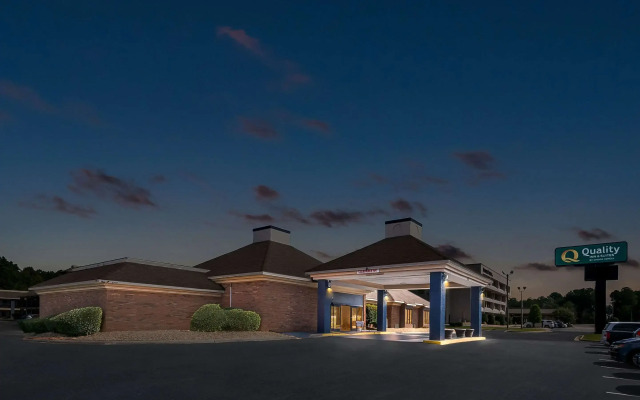 Quality Inn & Suites Fayetteville I-95