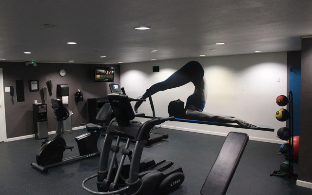 Clarion Pointe Marshall