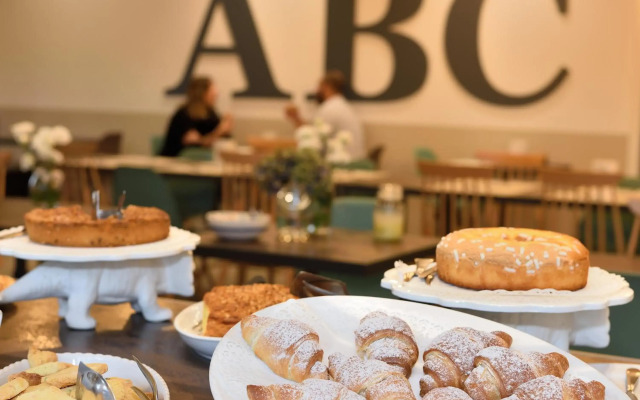 Hotel ABC