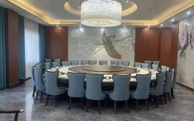 Yingjun International Hotel