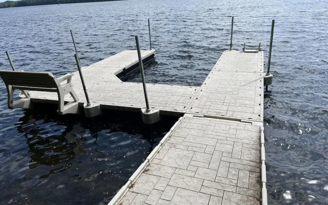 Oak Ridge Lake House