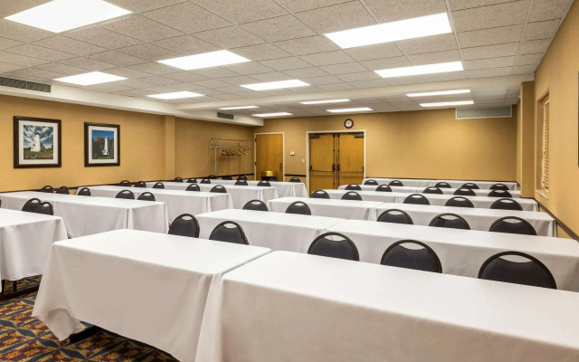 Quality Inn Auburn Hills - Detroit North