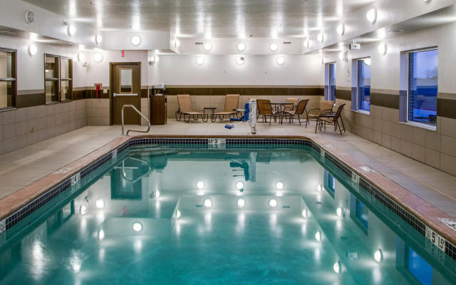 Holiday Inn Express & Suites Nevada by IHG