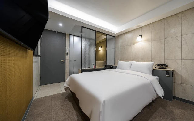 Seongnam Hotel wol