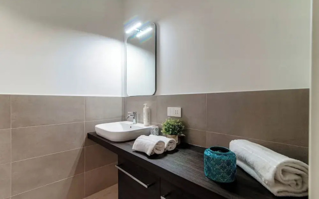 Marinetti Suite 8