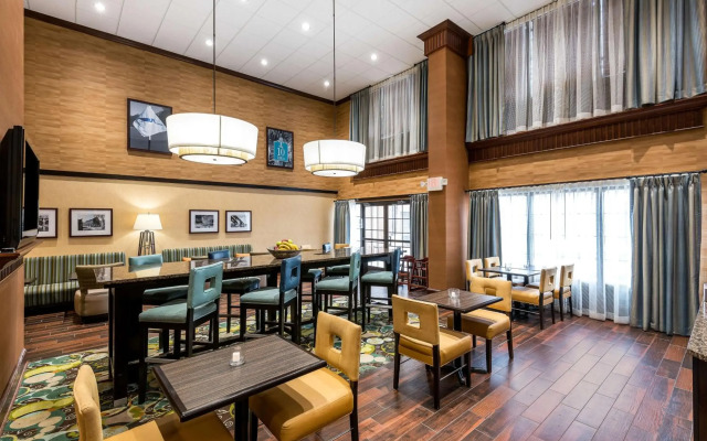 Hampton Inn & Suites Florence Center