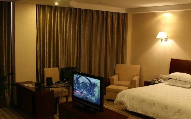 东方大酒店(开化江滨路店)