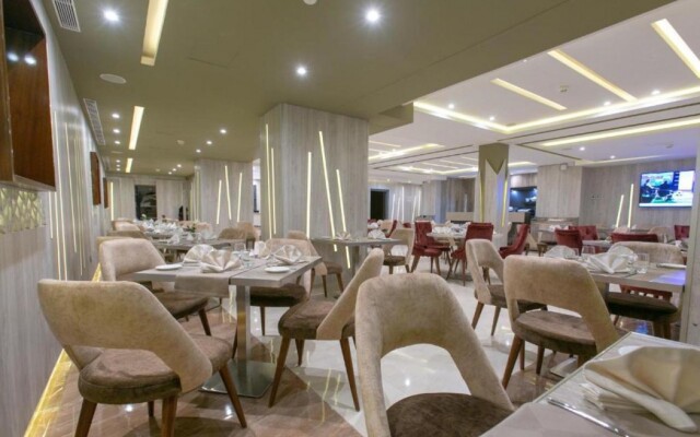 Hotel Madaure