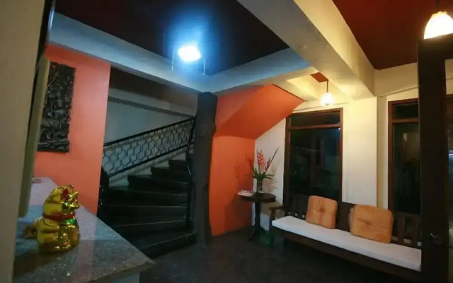 Antonios Pension House