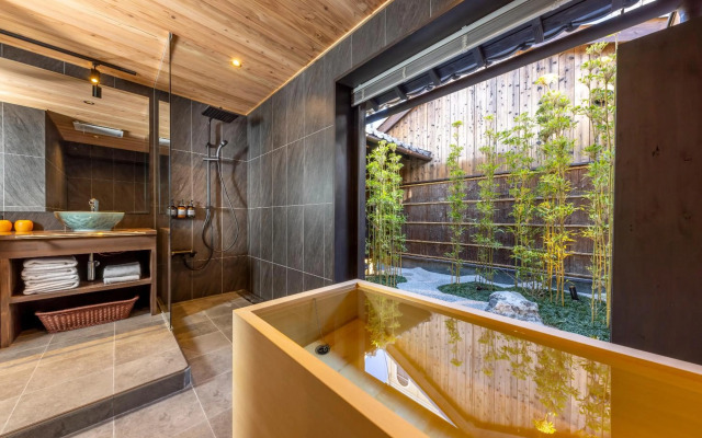 Kyo-no-Oozora Gion Kawasemi