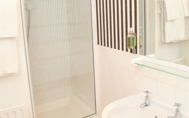 Summer Breeze Guest House