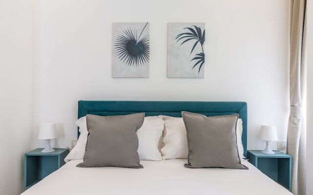 Maria's Bright Flats at the Cathedral