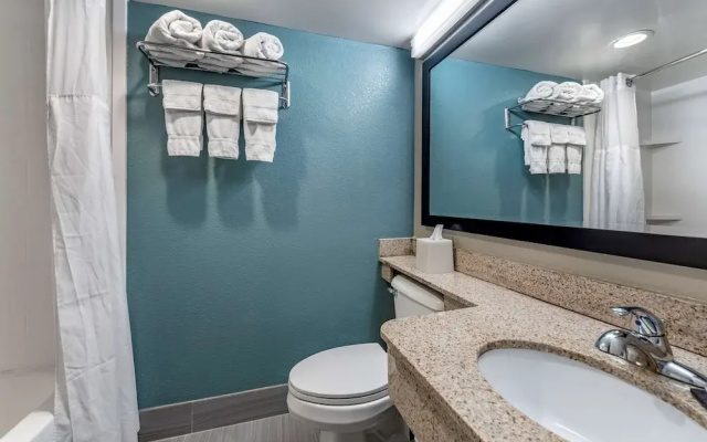 Baymont by Wyndham Terre Haute