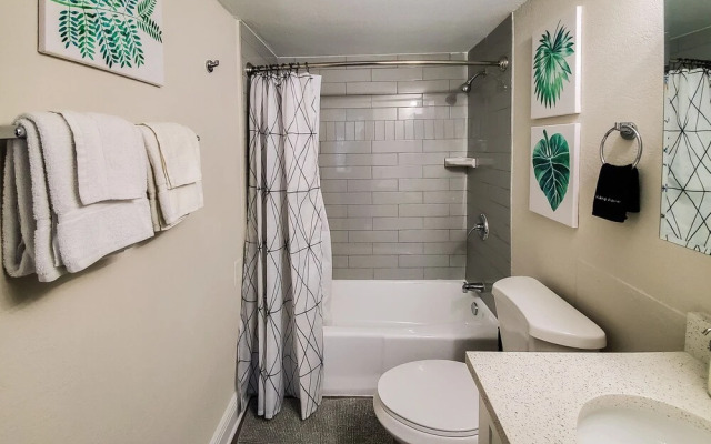 FRONTDESK The Wayland Apts Downtown St Pete