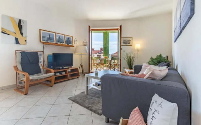 Nice Apartment in Rabac With 2 Bedrooms and Wifi