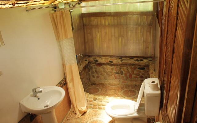 Bamboo Rooms & Cottages by Dang Maria BB