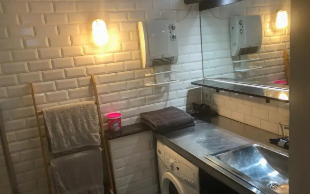 Appartement INTRAMUROS RARE T2 Paisible avec terrasse privée et Climatisation