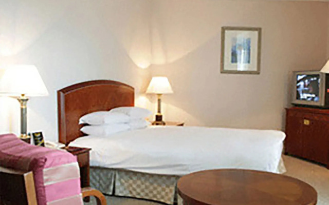 High1 Palace Hotel & CC