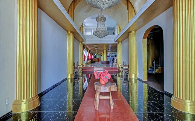 Z Suites Hotel
