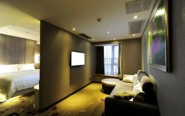 Lavande Hotel Guiyang Huaxi Park