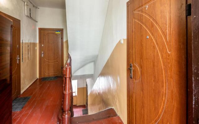 Apartment On Yana Zhizhky