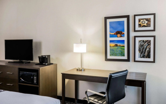 La Quinta Inn & Suites by Wyndham Houston Cypress
