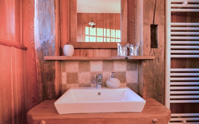 Villa Les With hot tub