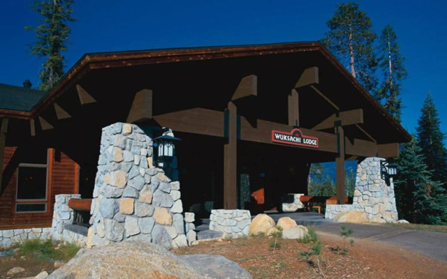 Wuksachi Lodge