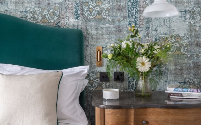 The Cotswold Plough Hotel & Restaurant