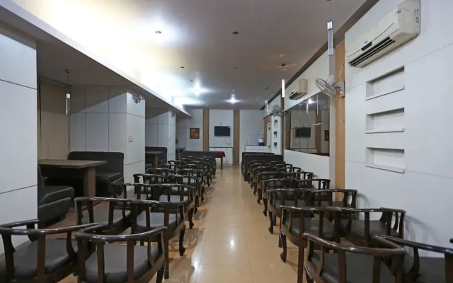 OYO 7636 Hotel Kaushalya Residency