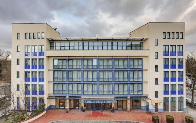 hotelImage