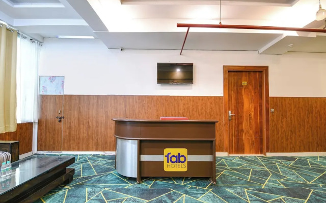 Fabhotel The Grand Paradise